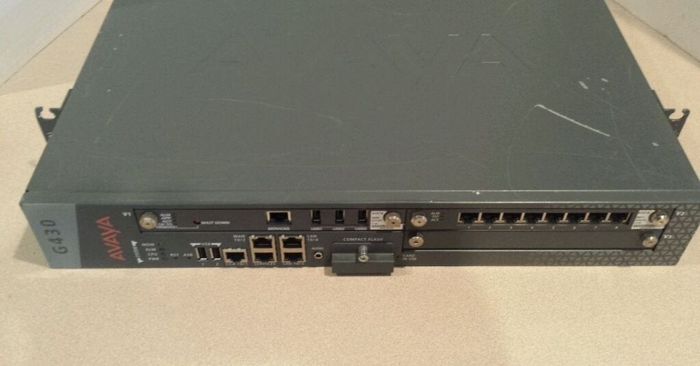 Avaya G430 PHONE SYSTEM WITH S8300 C PROCESSOR  & MM711 ANALOG MODULE
