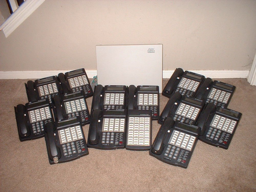 Vodavi Vertical STS Starplus Telephone System KSU & 13 3515-71 Phones & 1 DSS